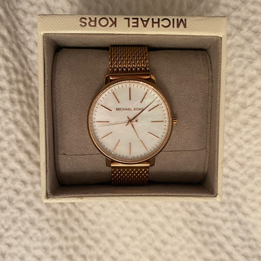 Limited edition imported pearl rose gold watch.